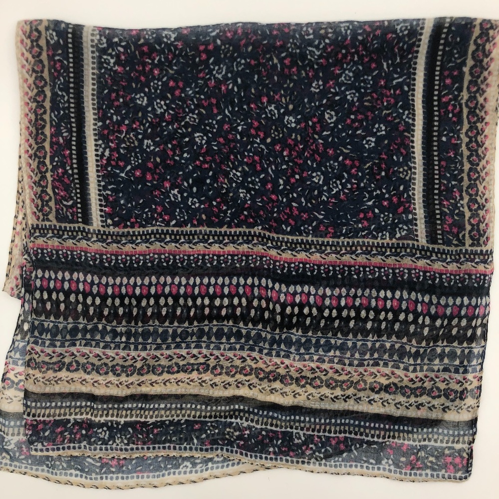 ADORABLE new scarf!